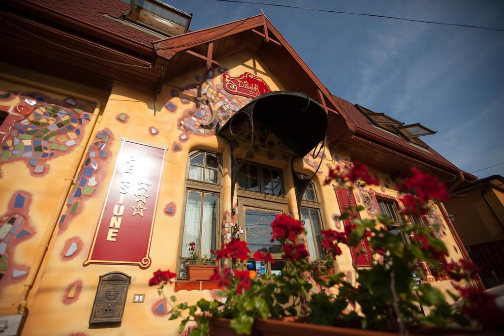 Deja Vu Guesthouse Cluj-Napoca Buitenkant foto