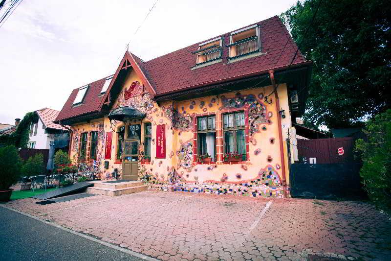 Deja Vu Guesthouse Cluj-Napoca Buitenkant foto