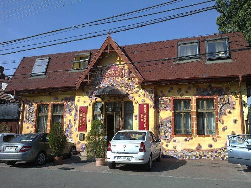 Deja Vu Guesthouse Cluj-Napoca Buitenkant foto