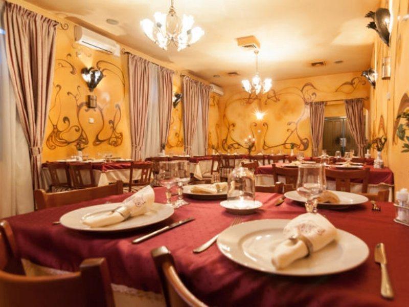 Deja Vu Guesthouse Cluj-Napoca Buitenkant foto