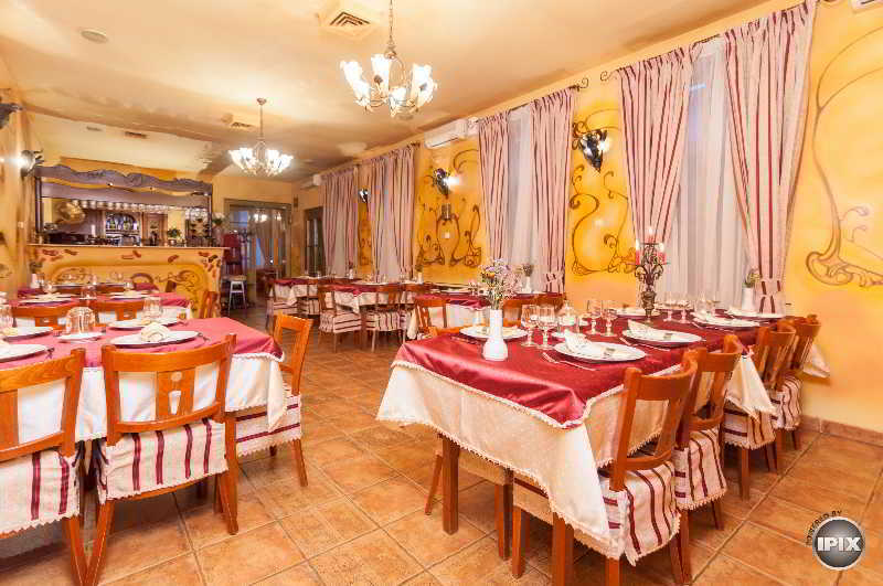 Deja Vu Guesthouse Cluj-Napoca Buitenkant foto